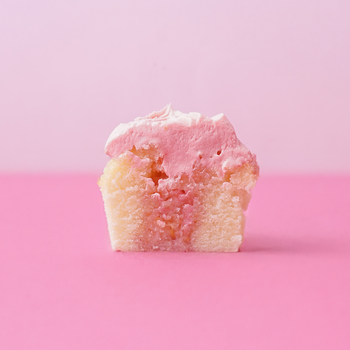 Gender reveal cupcakes