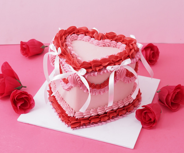 Eggless Vintage Cake with Ribbon